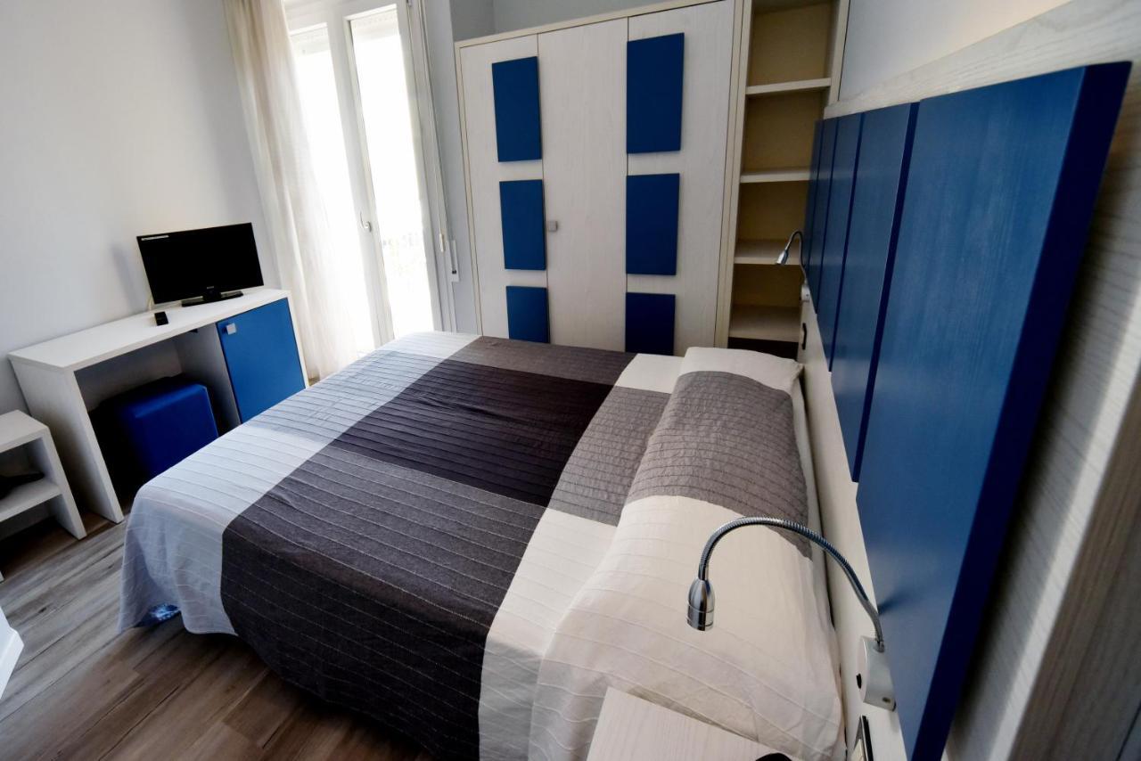Hotel Mirabella Riccione Extérieur photo