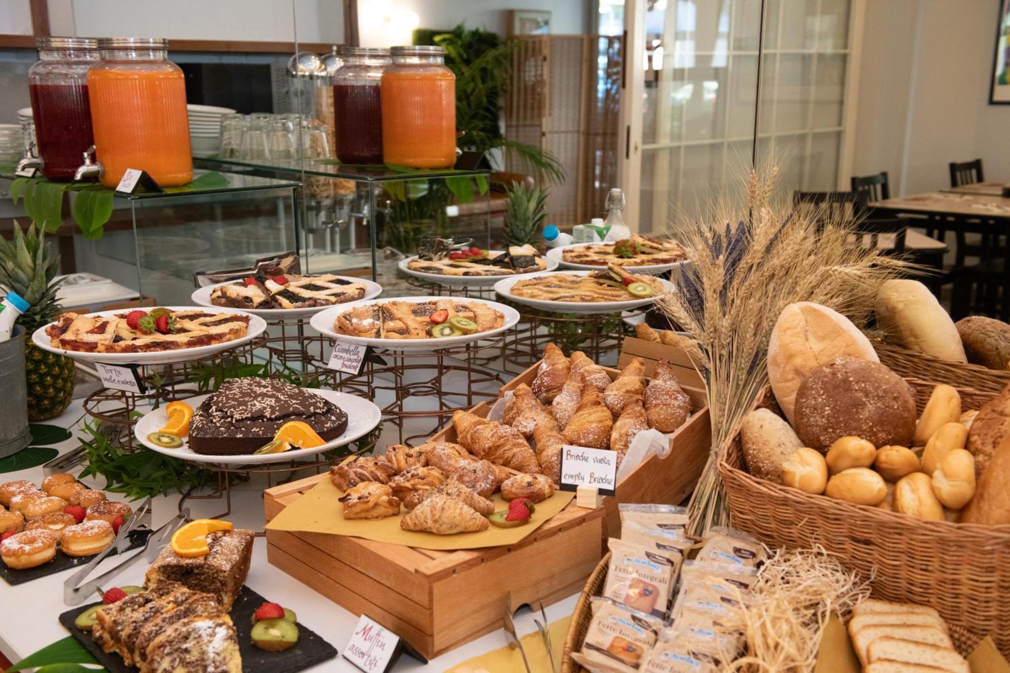Hotel Mirabella Riccione Extérieur photo