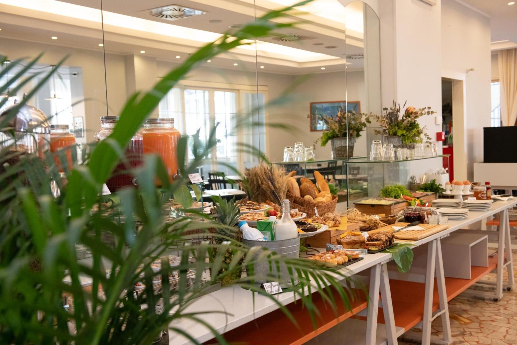 Hotel Mirabella Riccione Extérieur photo