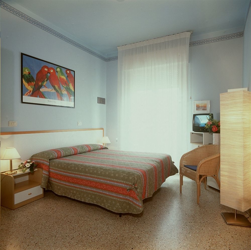Hotel Mirabella Riccione Extérieur photo
