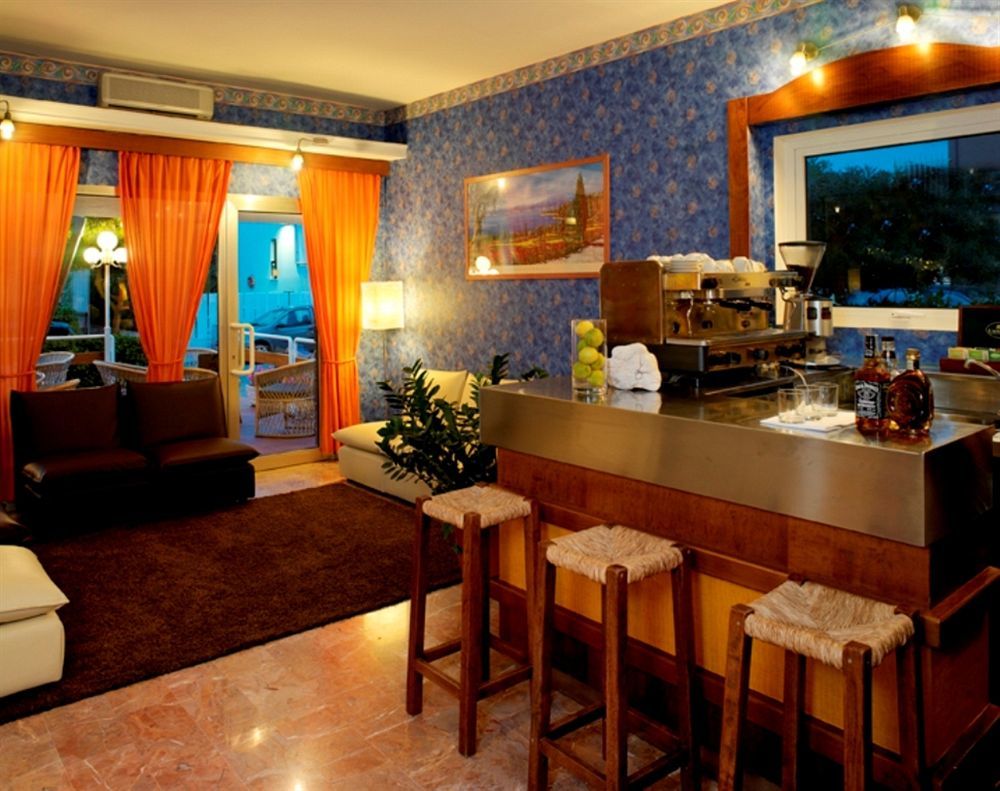 Hotel Mirabella Riccione Extérieur photo
