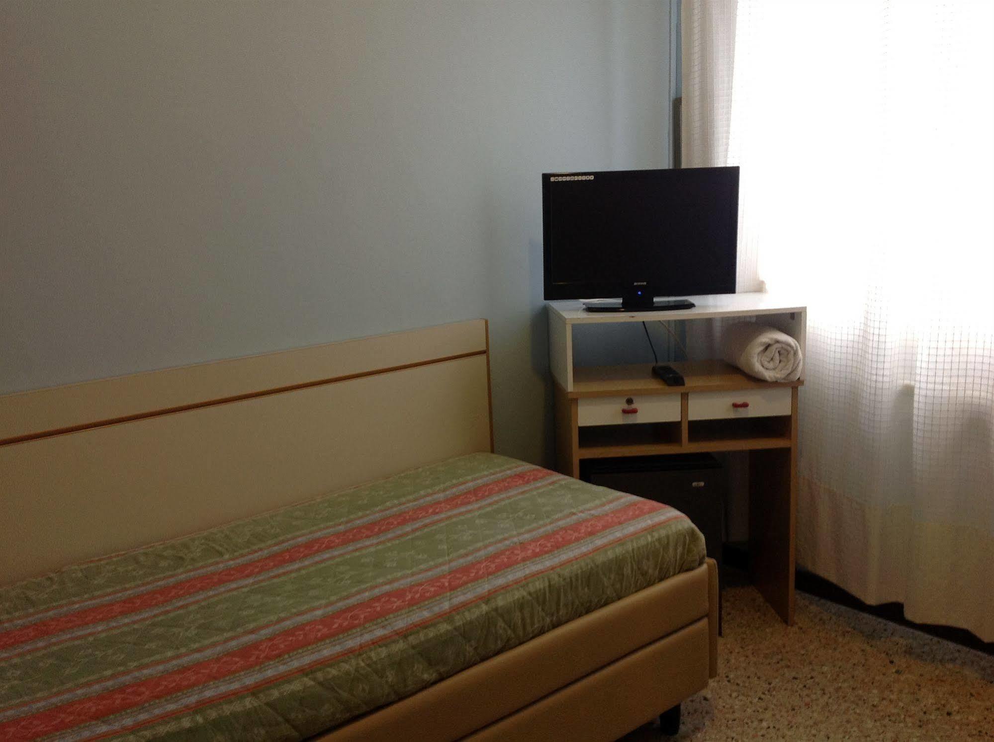 Hotel Mirabella Riccione Extérieur photo